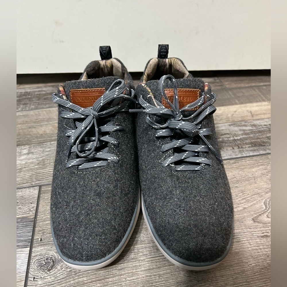 Pendleton Wool Sneaker shoe Dark Gray Lace Up vibram sole - Picture 3 of 7